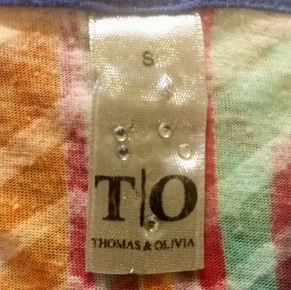 Thomas & Olivia embellished t-shirt sz small *K - Picture 6 of 7